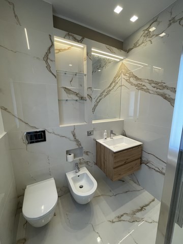 bagno calacatta oro